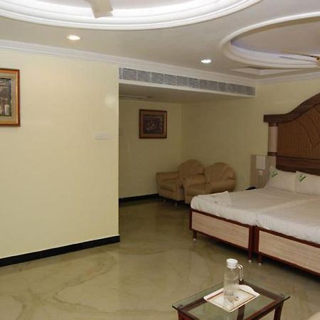 Shri Perumal Inn Pondicherry Exterior foto